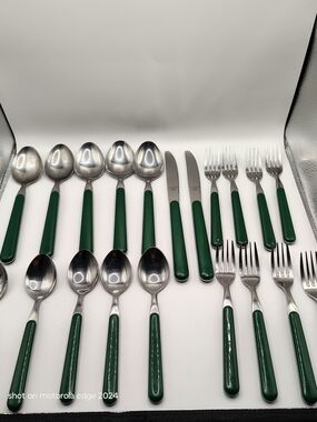 Reed & Barton Select Flatware Set Green Handle 20 Pc Vintage